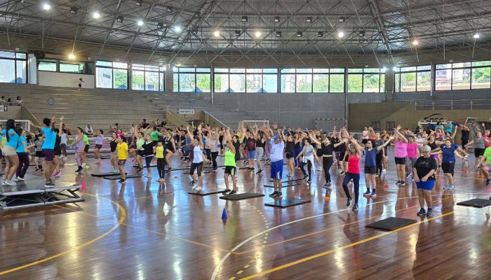 A ideia Ã© mostrar que nÃ£o Ã© preciso ser atleta para curtir os benefÃ­cios do movimento.