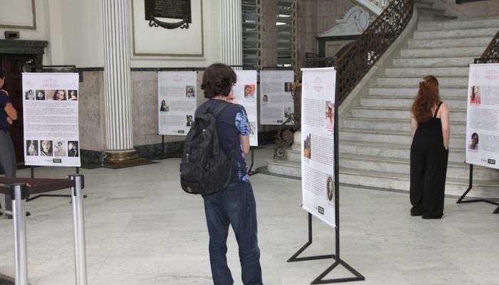 Mostra reúne histórias de vítimas de feminicídio. Foto: Marcelo Martins
