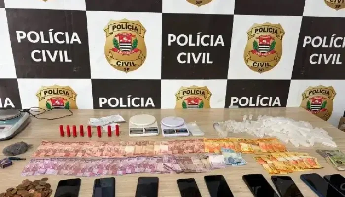 Polícia Civil encontra dinheiro escondido em airfryer e prende duas mulheres por tráfico em Juq...